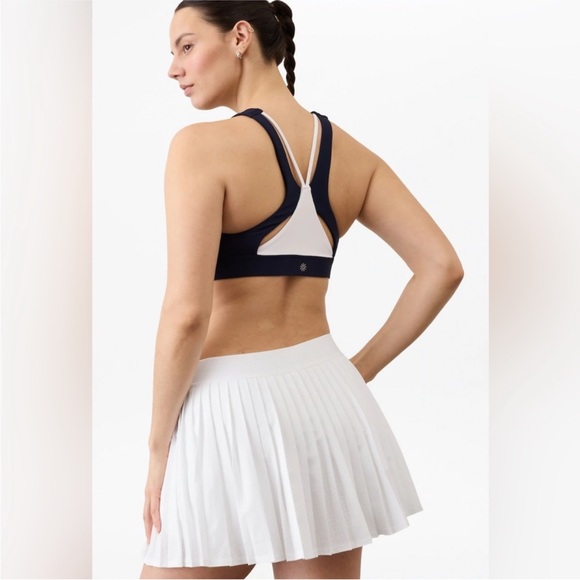Athleta Match Point Pleated Skort in White SZ M NWT - Picture 2 of 6